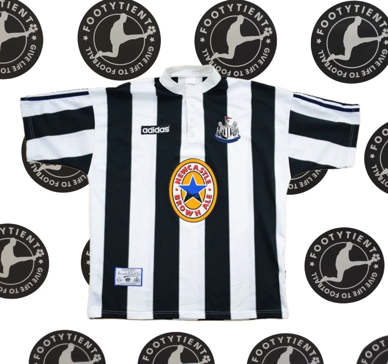 Newcastle United 1995 - 1997 Retro Forma