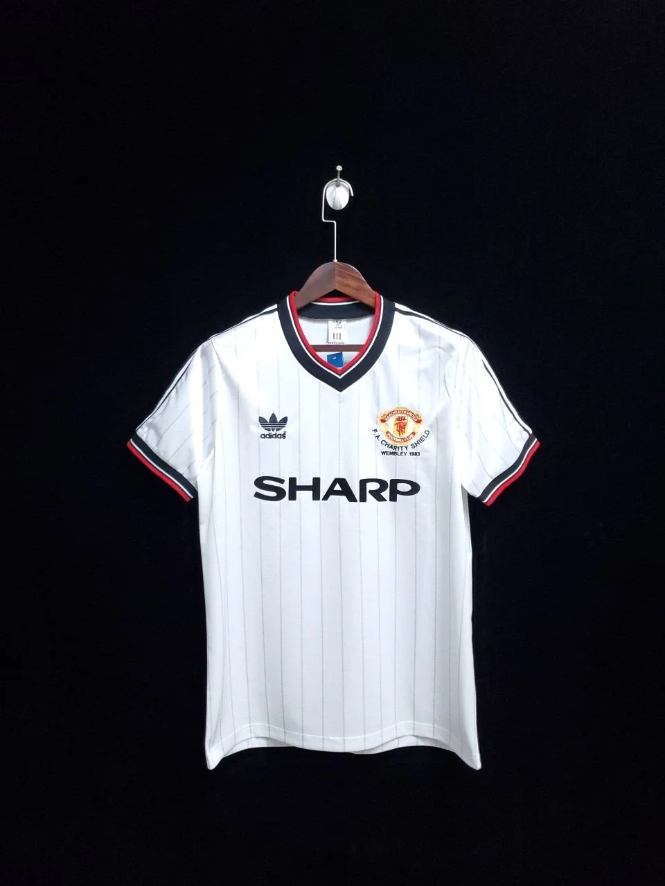 HEMEN KARGO - Manchester United 1983 FA Kupası Finali Retro Forma "XXL BEDEN"