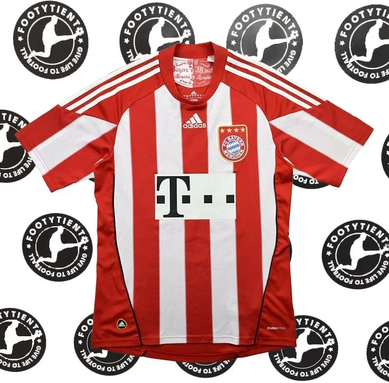 Bayern Münih 2010 - 2011 Retro Forma