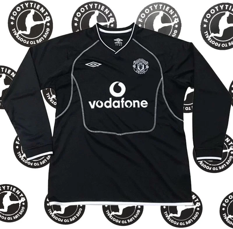 Manchester United 2000 - 2002 Uzunkol Retro Forma